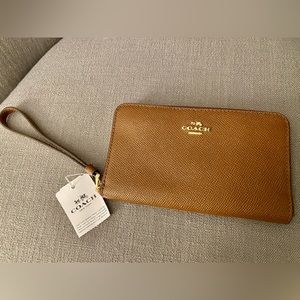 NEW Coach leather wallet (NWT), medium zipped w/ nondetachable strap, caramel